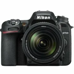 Nikon D7500 + 18-140mm Lens DSLR Fotoğraf Makinesi