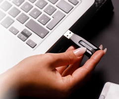 VERBATIM 49189 - 128GB STORE 'N' GO V3 USB 3.2 GEN 1 DRIVE